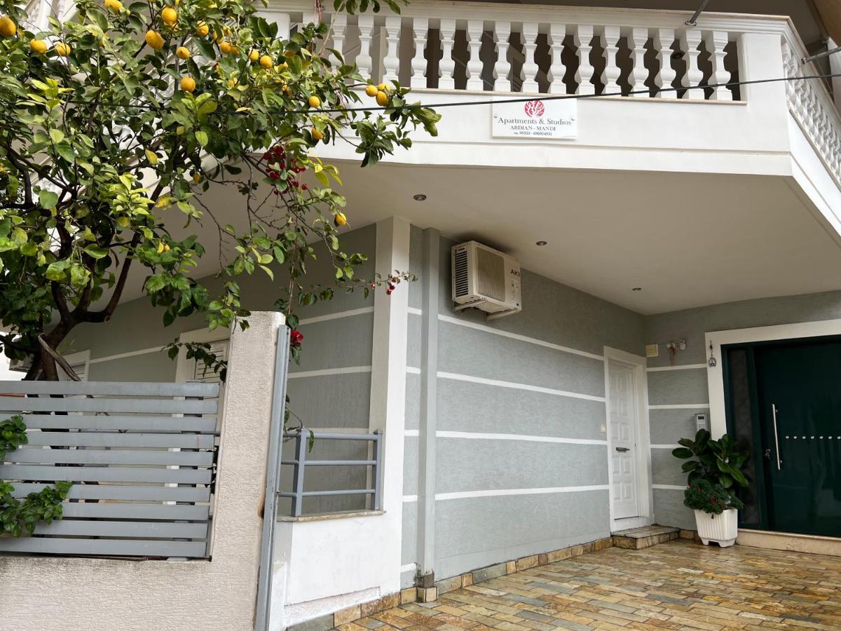 Apartments&Studios ARDIAN-MANDI Sarandë Exterior foto