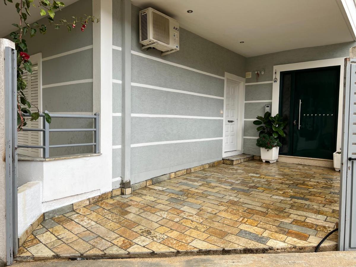 Apartments&Studios ARDIAN-MANDI Sarandë Exterior foto